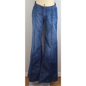 Chip & Pepper Arctic Fox Low Rise Boot Cut Flared Jeans, size 29